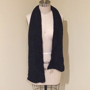 VERY SOFT knit scarf